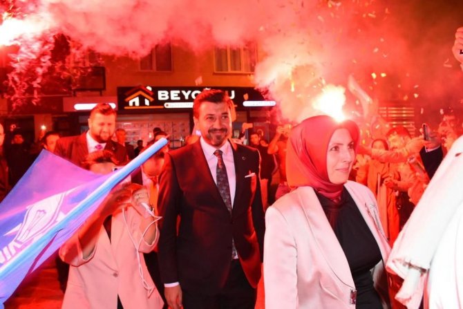 Ak Parti Tepebaşı İ̇lçe Başkanlığı Çamlıca Mahalle Temsilciliği Açılışı