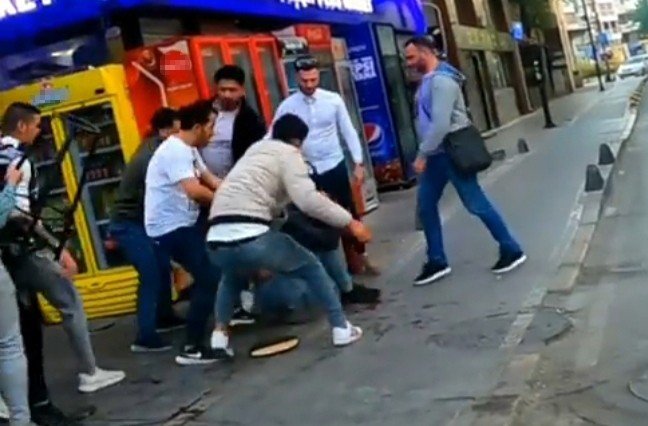 Bıçaklı Kavga Kask Kamerasına Yansıdı