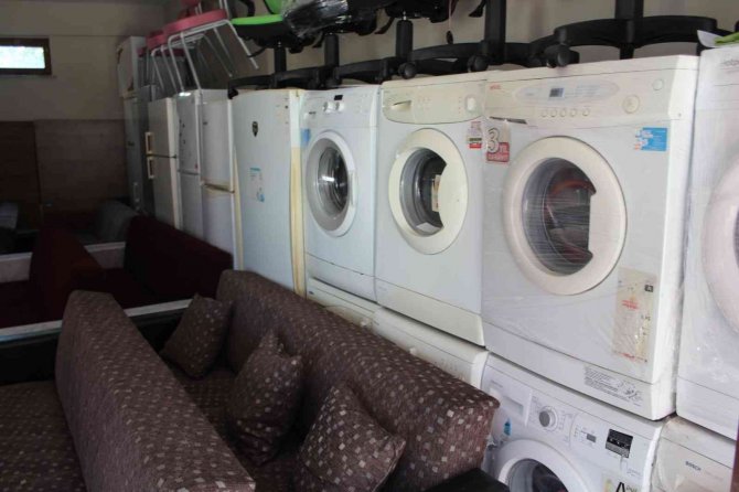 Ev Kiralayan Öğrencilerin İlk Tercihi Spotçu Ve İkinci El Eşyacılar Oluyor