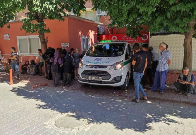3 Yaşındaki Kızını Silahla Öldürüp İntihar Etti