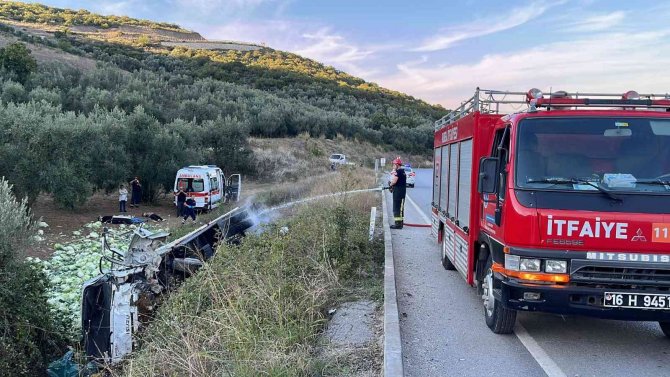 Bursa’da Otomobil İle Kamyon Çarpıştı: 6 Yaralı