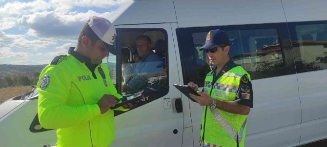 Çekerek’te Okul Servisleri Denetlendi