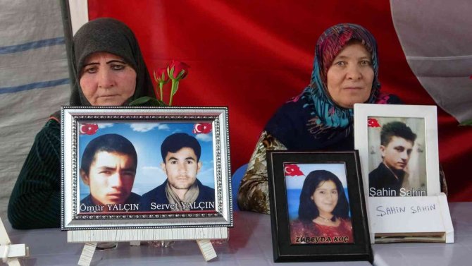 Aileler, Evlatlarını Bin 121 Gündür Hdp’den İstiyor