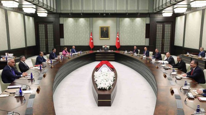 Cumhurbaşkanlığı Kabinesi, Cumhurbaşkanı Recep Tayyip Erdoğan Başkanlığında Beştepe’de Toplandı.