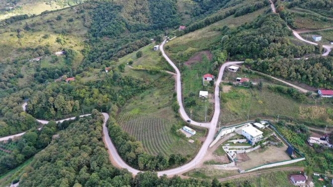 Başiskele’nin Kırsal Mahalle Yolları Konfor Kazanıyor