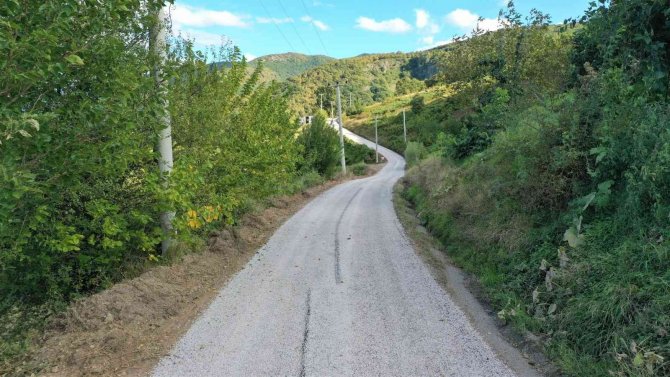 Başiskele’nin Kırsal Mahalle Yolları Konfor Kazanıyor