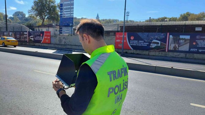 Fatih’te Dron Destekli Trafik Denetimi Yapıldı