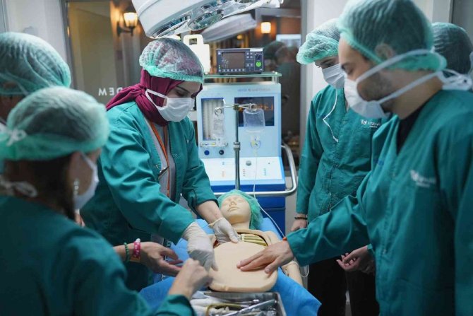 Büyükler, Kidzania’da Çocukların Dünyasına Yolculuk Yaptı