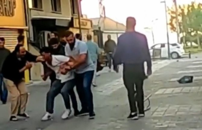 Bıçaklı Kavga Kask Kamerasına Yansıdı