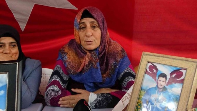 Aileler, Evlatlarını Bin 121 Gündür Hdp’den İstiyor