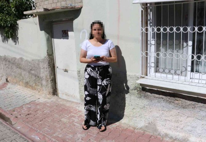 İ̇layda Hemşirenin Papağanını, Telefon, Tablet Ve Çantasını Çaldılar