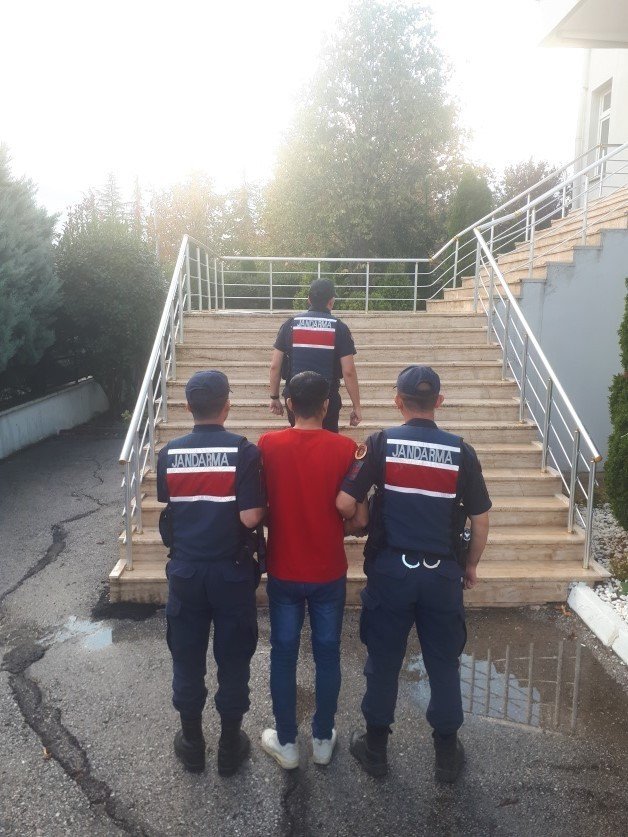 Terör Örgütü Üyesi Olduğu Belirlenen Şüpheli, Operasyonla Yakalandı