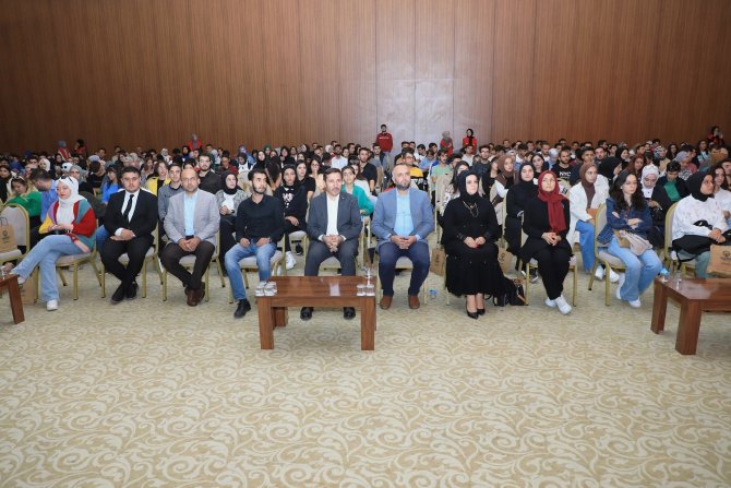 Karatay Belediyesi Kent Konseyi Üniversite Öğrencilerini Buluşturdu
