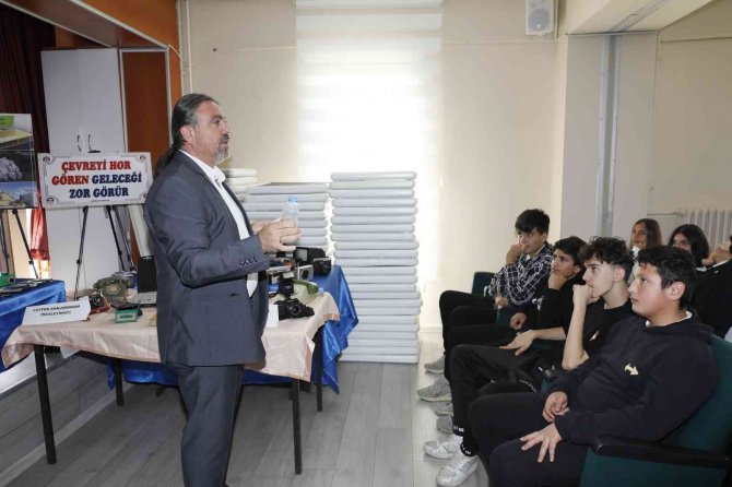 Verilen Bu Seminerle Öğrenciler Daha Bilinçli