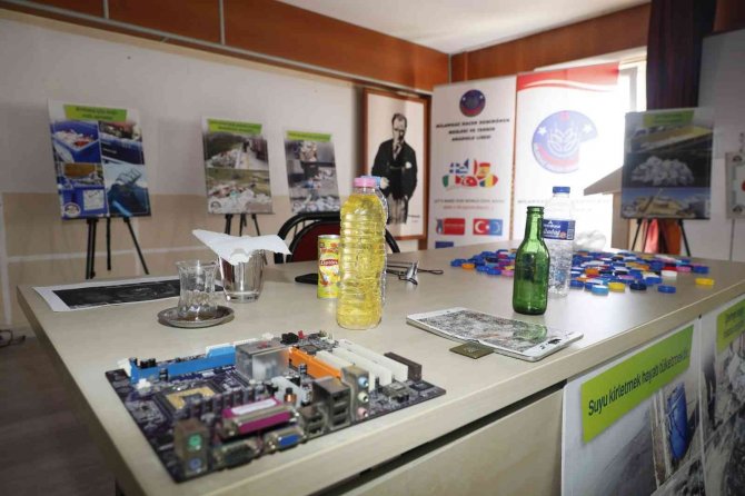 Verilen Bu Seminerle Öğrenciler Daha Bilinçli