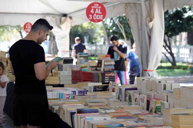 Menteşe Belediyesi Kitap Fuarı Açıldı
