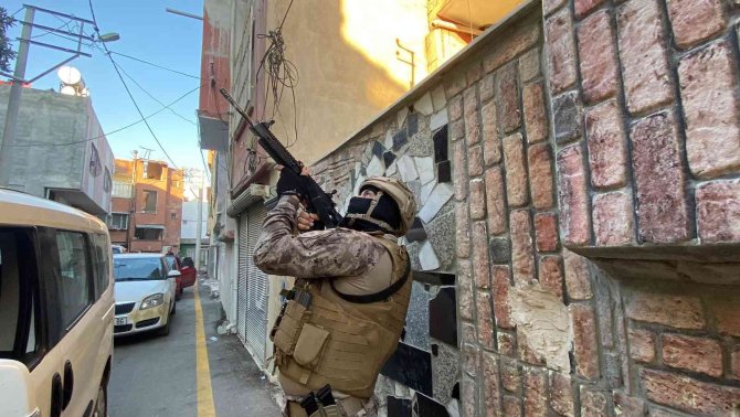 Mersin’de Deaş’a Şafak Operasyonu: 10 Gözaltı Kararı