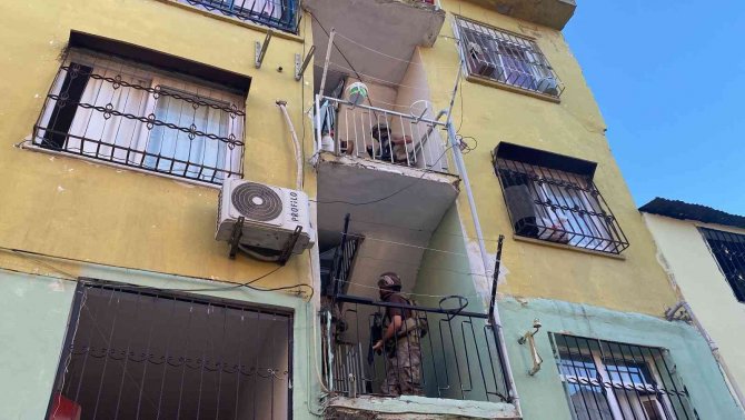 Mersin’de Deaş Operasyonu: 8 Gözaltı