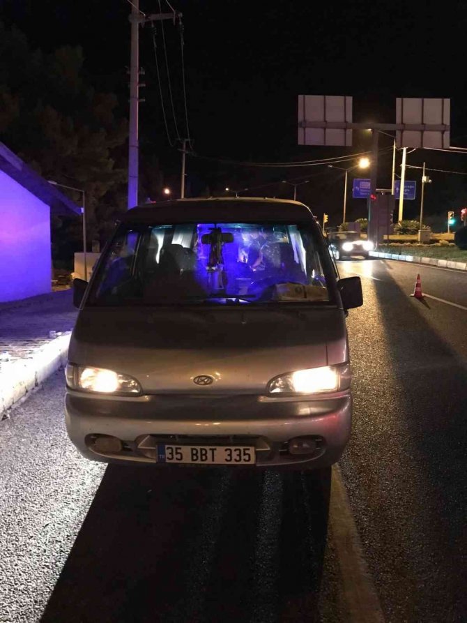 Brandanın Altına Saklanmış 4 Düzensiz Göçmen Yakalandı
