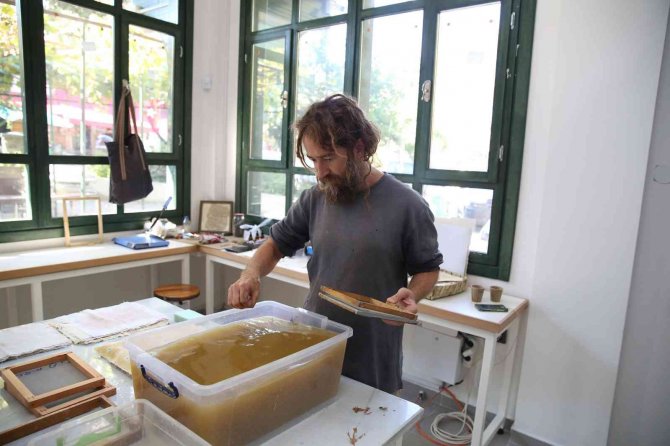 Nilüfer’de Ürettikleri Kağıt Ve Mürekkeple ‘Haiku’ Yazdılar