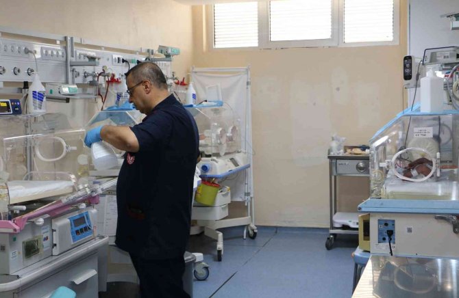 Türkiye’de Yılda Yaklaşık 2 Bin 500 Yeni Doğan Bebeğe İşitme Tanısı Konuluyor