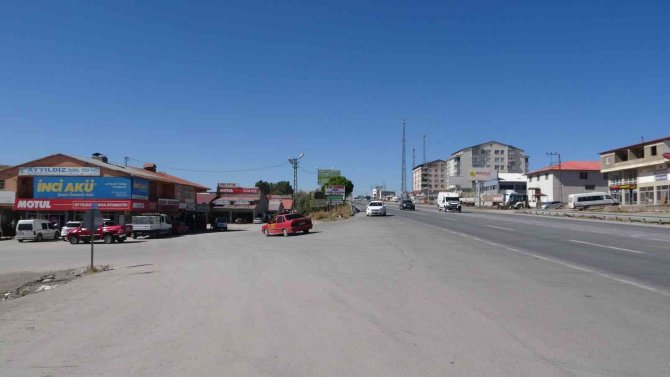 Sanayi Esnafı Kazaların Yaşandığı Yolda Düzenleme Yapılmasını İstiyor