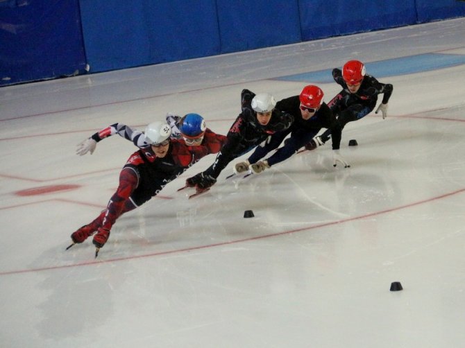 Short Track Federasyon Kupası Yarışları Nefesleri Kesti