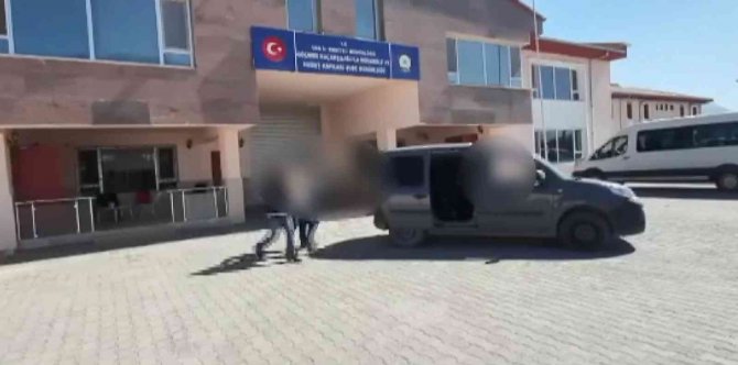 Van’da 5 Organizatör Tutuklandı
