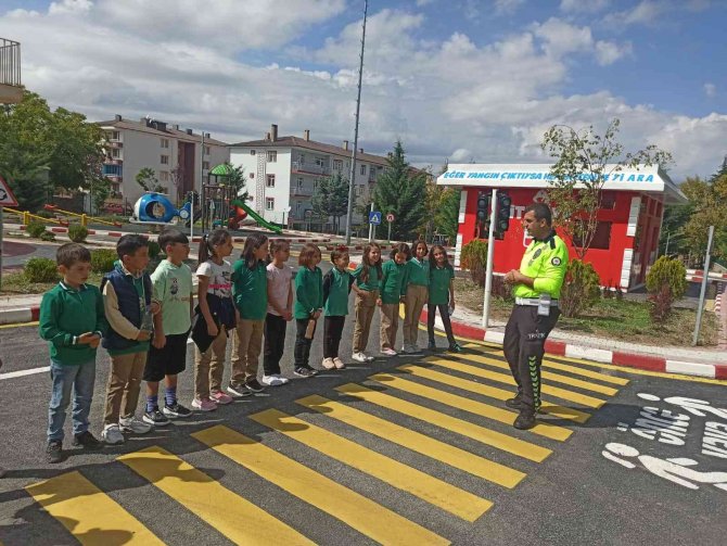 Trafik Parkında Eğitimler Başladı