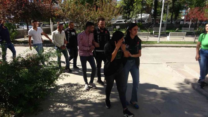 Narkotik Köpeği ’Kendal’, Zehir Tacirlerinin Korkulu Rüyası Oldu