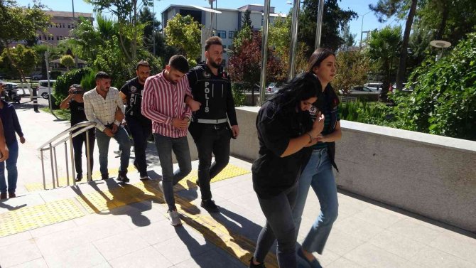 Narkotik Köpeği ’Kendal’, Zehir Tacirlerinin Korkulu Rüyası Oldu