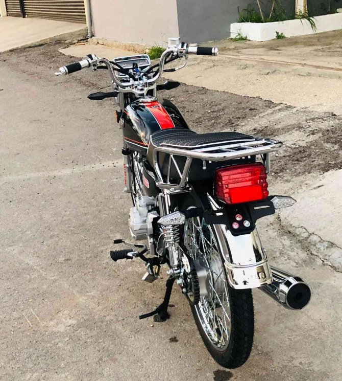 Park Halindeki Motosiklet Çalındı