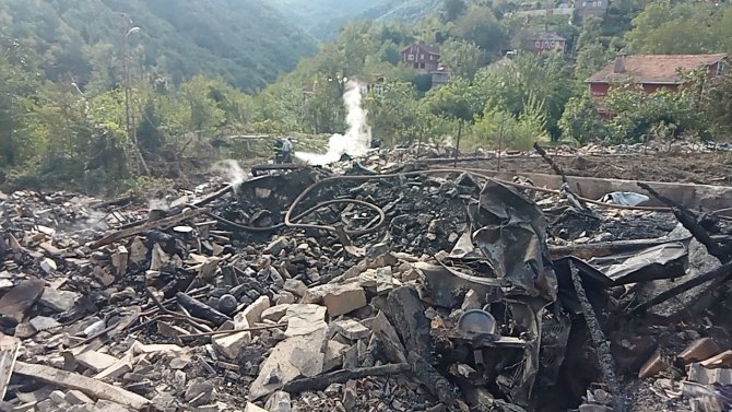 Kastamonu’da Alevlere Teslim Olan 6 Ev Küle Döndü
