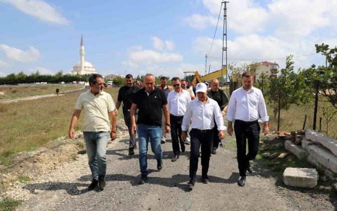 Büyükçekmece’de 11 Mahallede Yol Bakım Ve Onarım Çalışmaları Yapılıyor