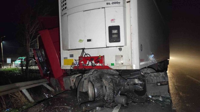5 Kişinin Öldüğü Kazada Tır Şoförü 6 Yıl 8 Ay Ceza Aldı