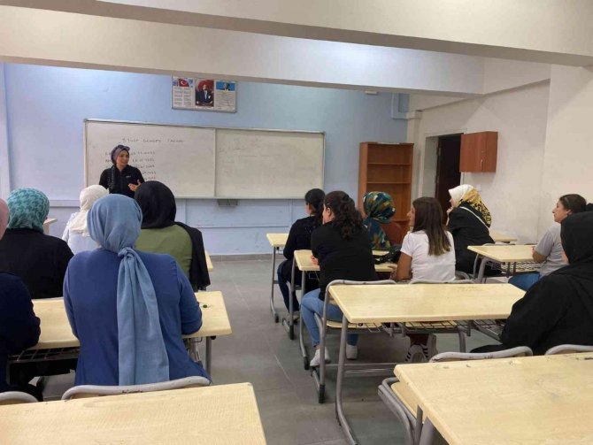 Ergene’de Aile Okulu Projesi Başladı