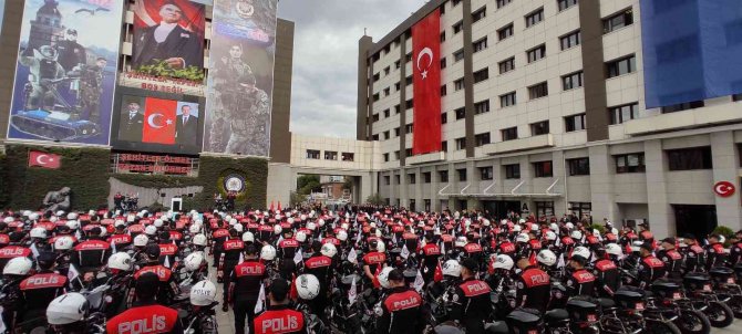 İ̇stanbul’da Yunus Polislere 180 Yeni Motosiklet Teslim Edildi