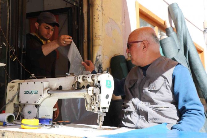 Babası Rahatsızlanınca Okulu Bıraktı, Şehrin Ahisi Seçildi