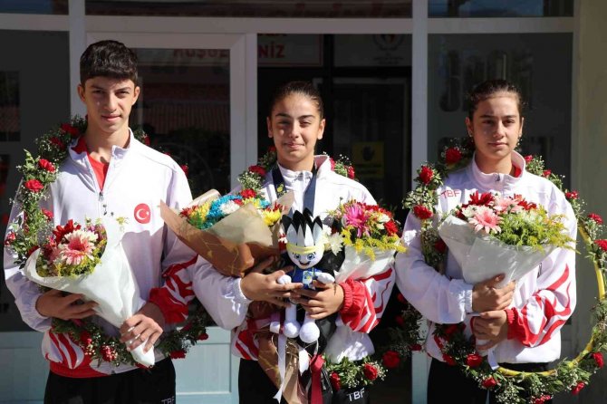 Avrupa Şampiyonu Aleyna Coşku İle Karşılandı