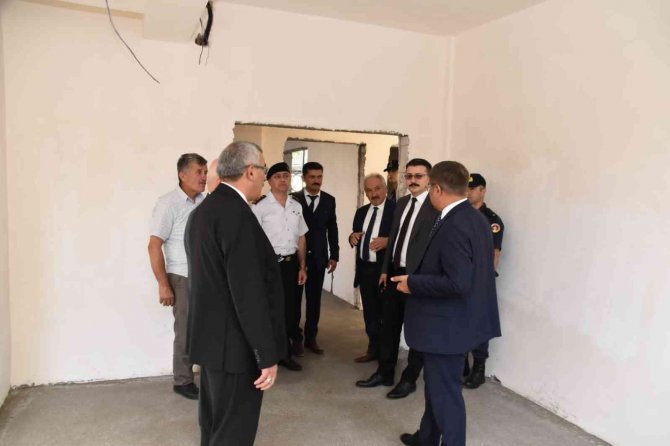 Vali Gürel, Çalışmaları Yerinde İnceledi