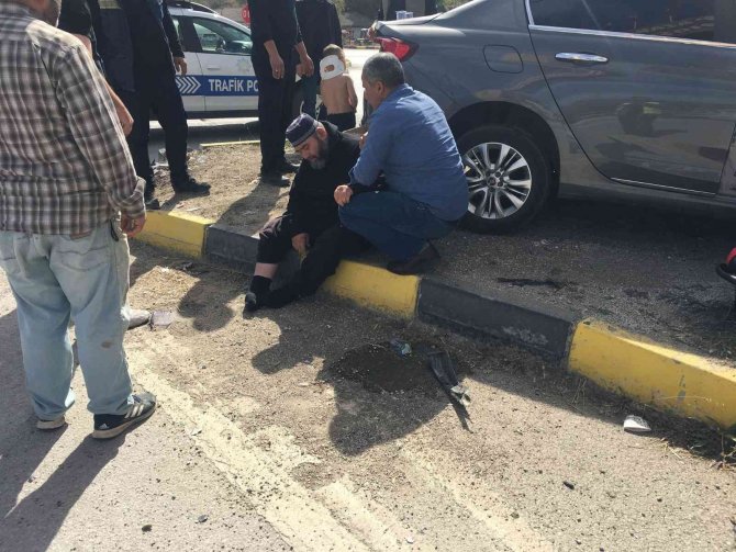 Karabük’te İki Otomobil Çarpıştı: 1 Ölü 6 Yaralı