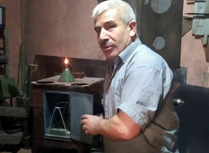 Unutulmaya Yüz Tutmuş Mesleğini, Alışagelmişin Dışında Ki Modellerle Yaşatıyor