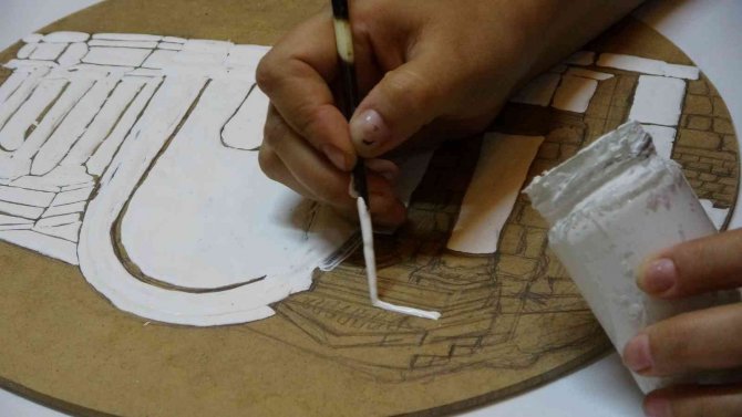 Kirpi Okları İle Adana’nın Tarihini Resmettiler