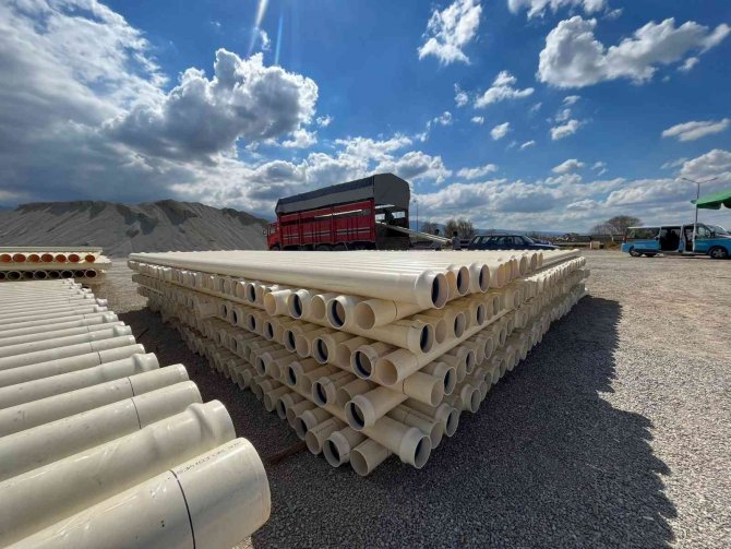 Sulama Kooperatiflerine Boru Dağıtımı Sürüyor