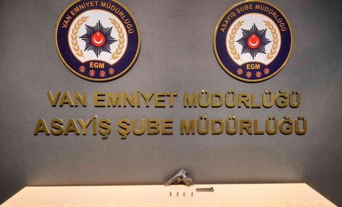 Van’da Silahla Başından Vurulan Kişi Hayatını Kaybetti
