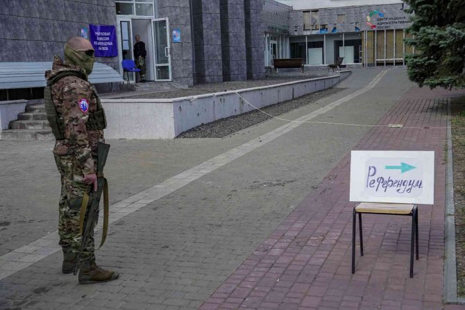Ukrayna’daki Sözde Referandumlarda Resmi Olmayan Sonuçlara Göre Rusya’ya Katılım Desteklendi