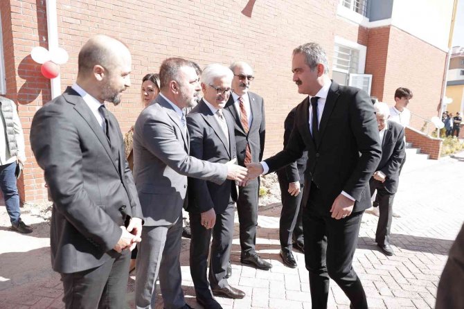 Sincan Ersin Nazif Gürdoğan Anadolu Lisesi Törenle Açıldı