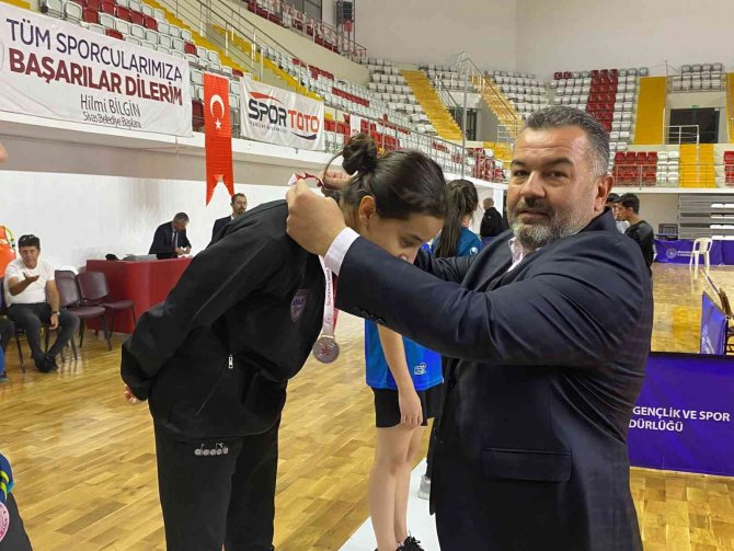 Sivas, Masa Tenisi Grup Müsabakalarına Ev Sahipliği Yaptı