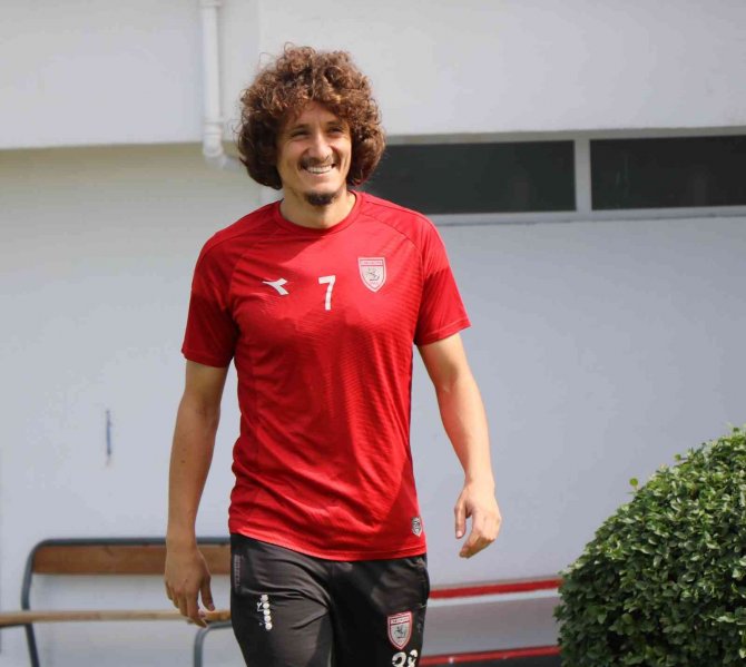 Osman Çelik: “İ̇lk İki Sıranın İçerisine Girmek İstiyoruz”