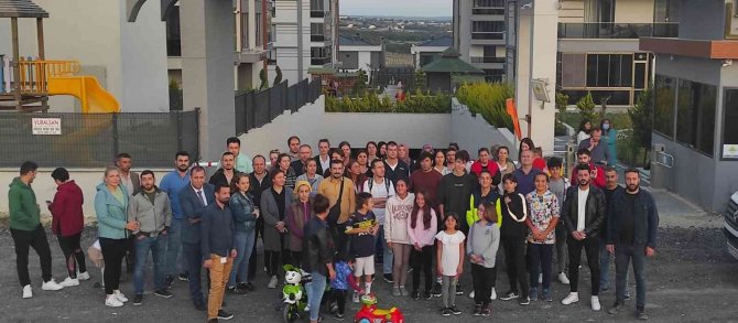 Lüks Konutlarda Suya Ve Kanalizasyona Muhtaç Yaşıyorlar